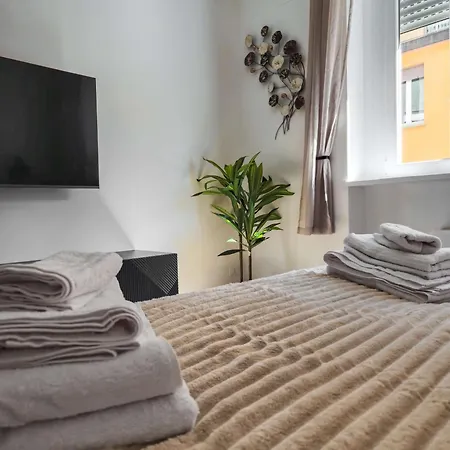Morgagni Apartment *